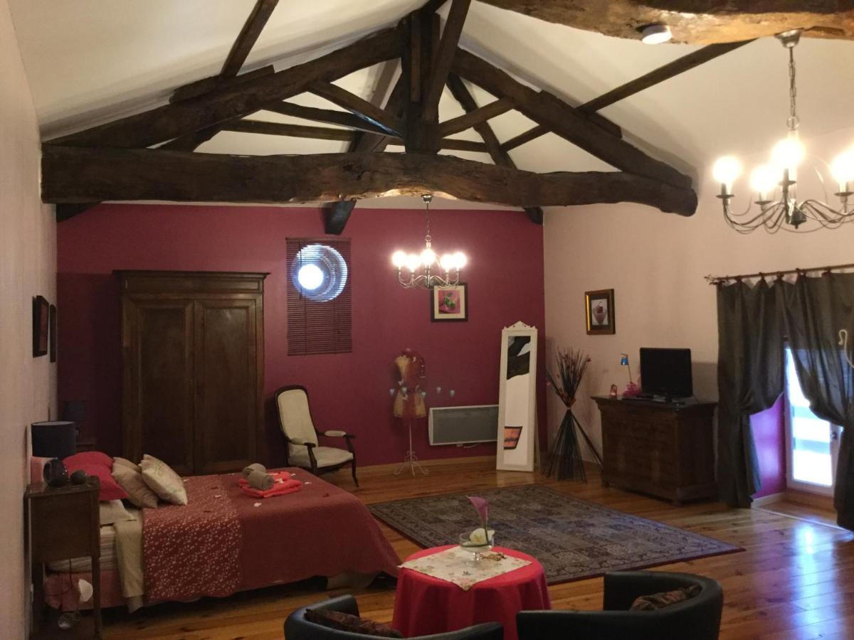 Chambres Et Roulotte De La Gentilhommiere Chazey-sur-Ain Экстерьер фото